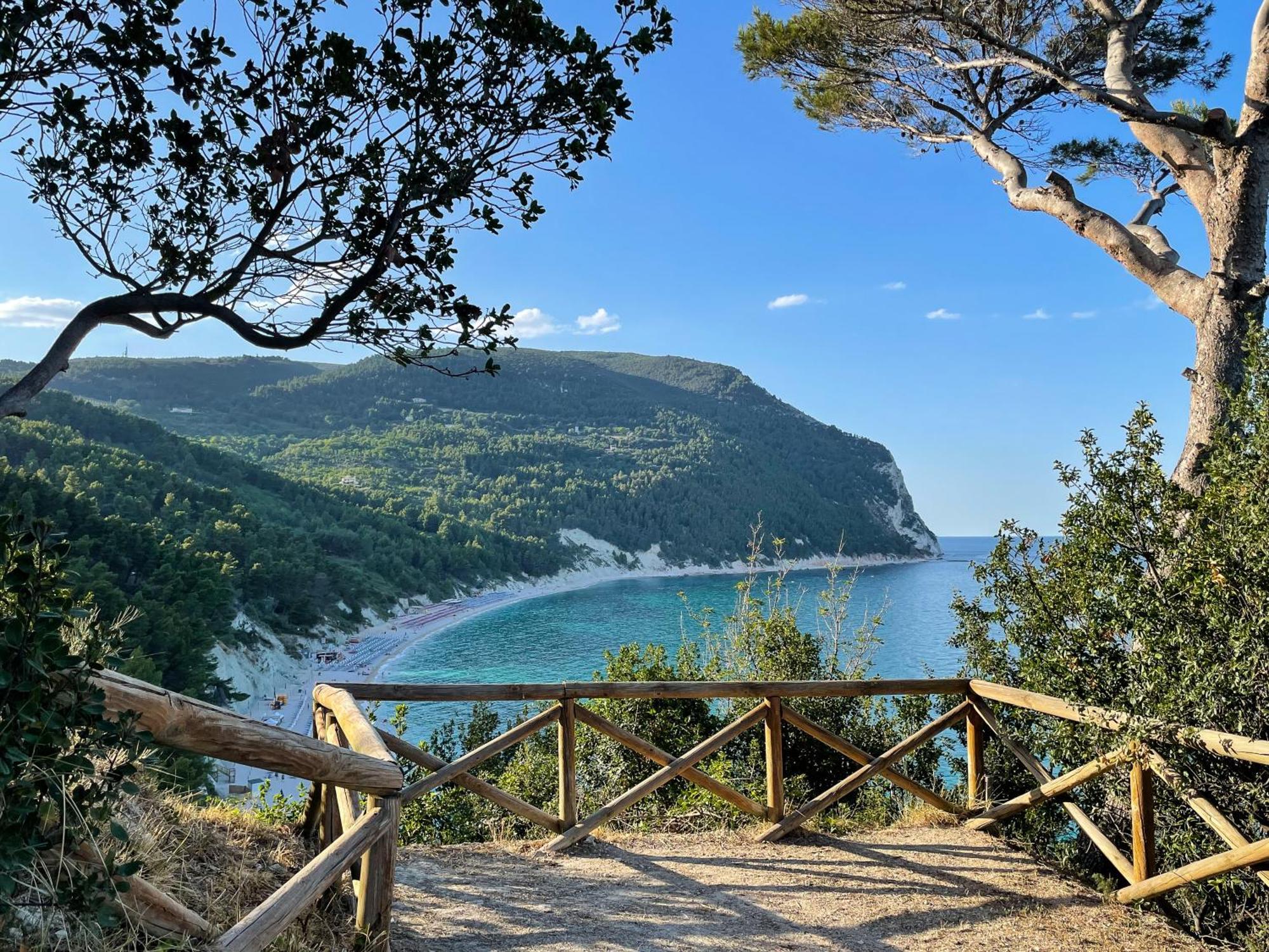 Camping Village Internazionale Sirolo Exterior photo